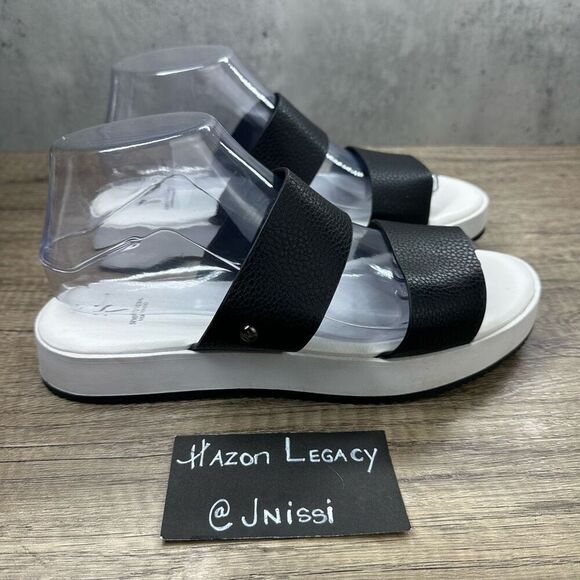 Simply Vera Wang~Women's~Slide White/ Black Straps Sandals~Size 8.5M - Picture 2 of 9